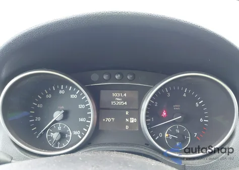 2009 Mercedes-Benz Ml 350 4Matic z USA, uszkodzony, nr VIN 4JGBB86E39A516120